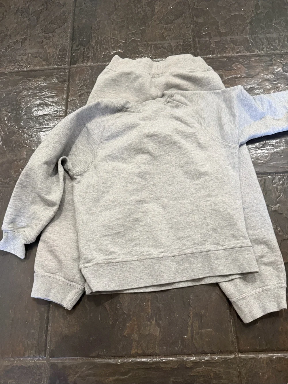 Hanna Andersson Kids Gray Sweatshirt & Jogger Set Size 5 Cozy Matching Lounge